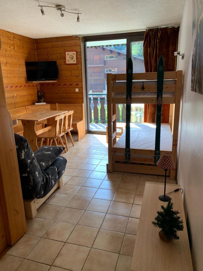 155 Piste Dans Mon Canape Apartment *